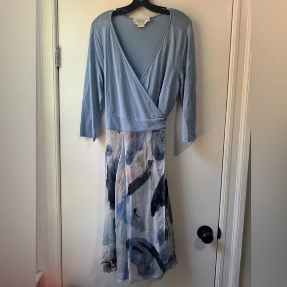 Blue and White Maternity Dress - Picture 6 of 15